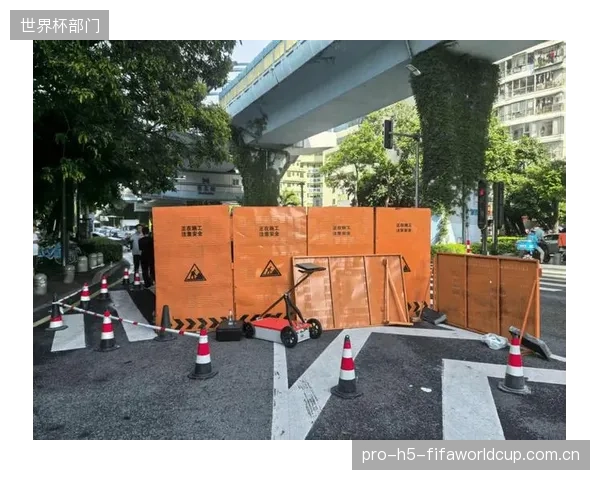 应急修复的二次伤害：赛事期间使用的快速修复材料与原有地坪体系不兼容，导致附着力失效，形成新的安全隐患